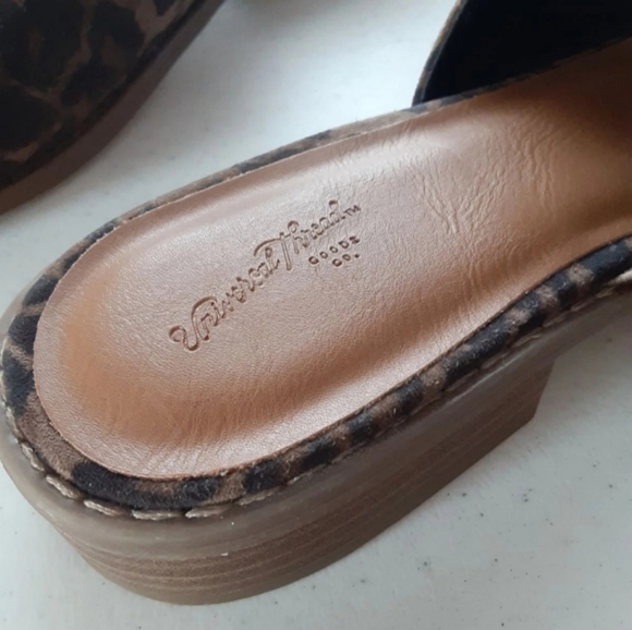 🌻Sold🌻 Universal Thread Animal Print Slip On Mule Shoes - Picture 5 of 7